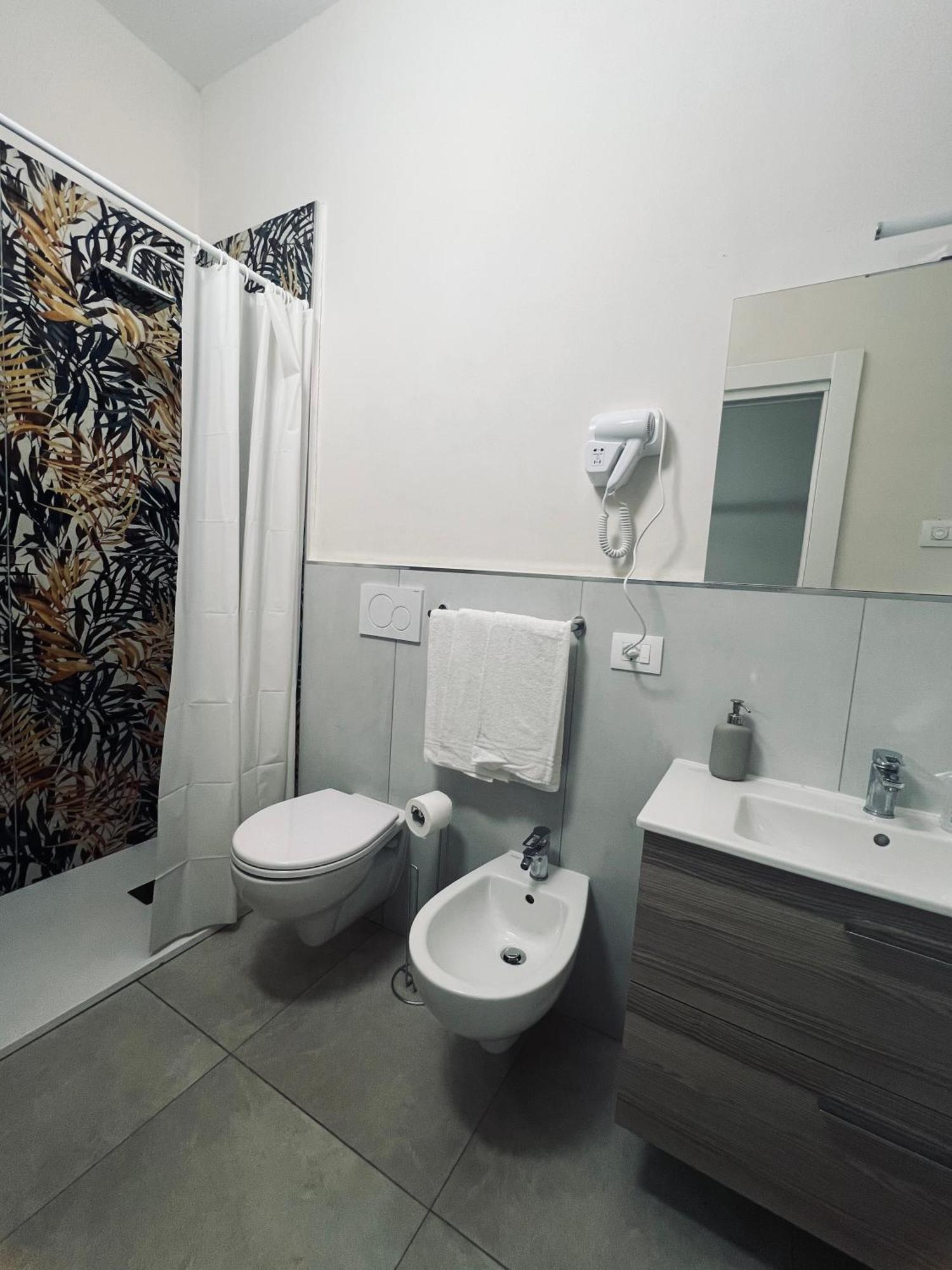 Il Galileo Rooms Pisa Esterno foto